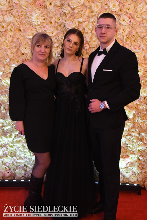 Studniówkowy bal maturzystów siedleckiej „Samochodówki”