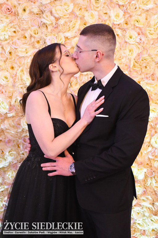 Studniówkowy bal maturzystów siedleckiej „Samochodówki”