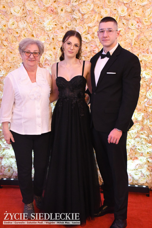 Studniówkowy bal maturzystów siedleckiej „Samochodówki”