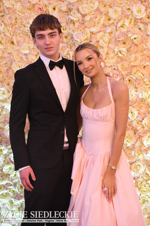 Studniówkowy bal maturzystów siedleckiej „Samochodówki”