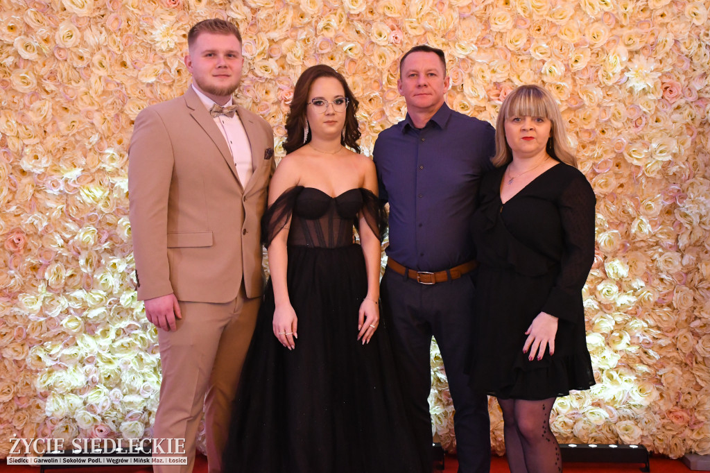 Studniówkowy bal maturzystów siedleckiej „Samochodówki”