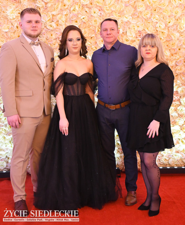 Studniówkowy bal maturzystów siedleckiej „Samochodówki”