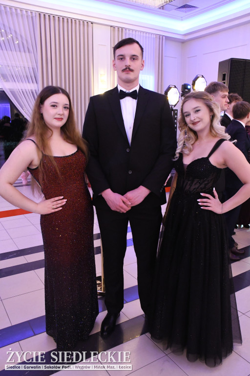 Studniówkowy bal maturzystów siedleckiej „Samochodówki”