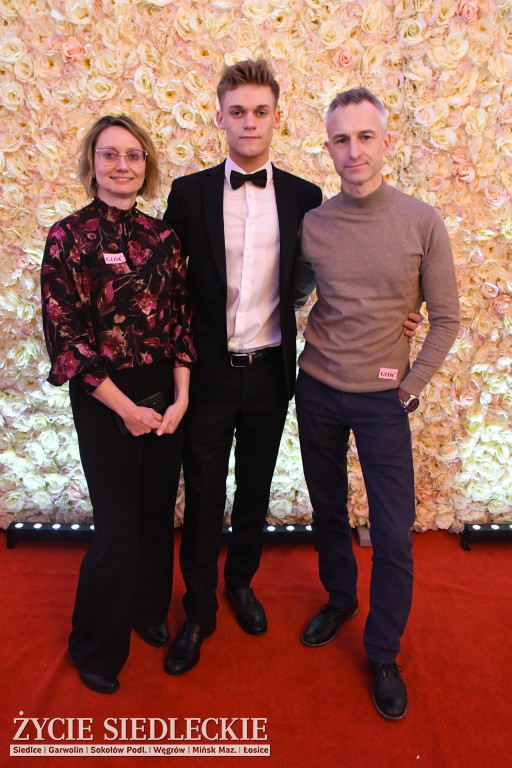 Studniówkowy bal maturzystów siedleckiej „Samochodówki”