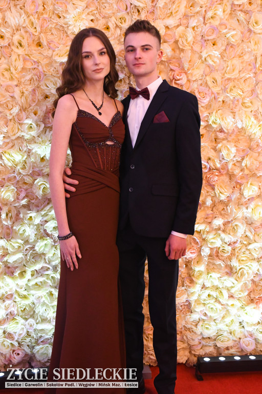 Studniówkowy bal maturzystów siedleckiej „Samochodówki”