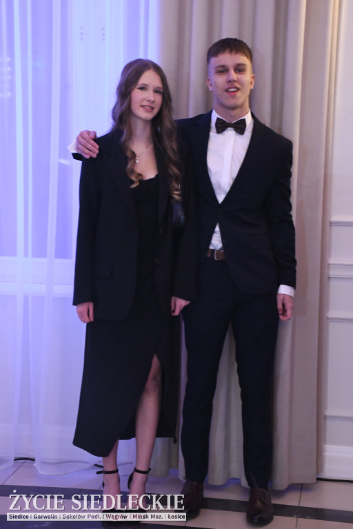 Studniówkowy bal maturzystów siedleckiej „Samochodówki”