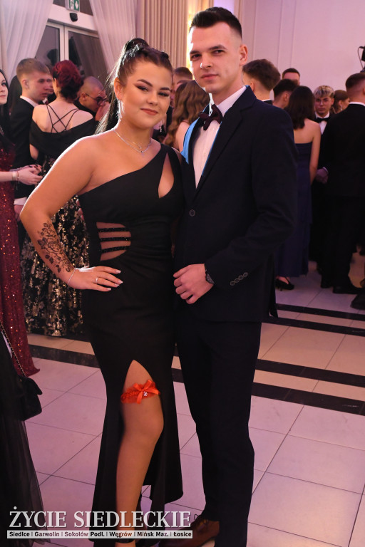 Studniówkowy bal maturzystów siedleckiej „Samochodówki”