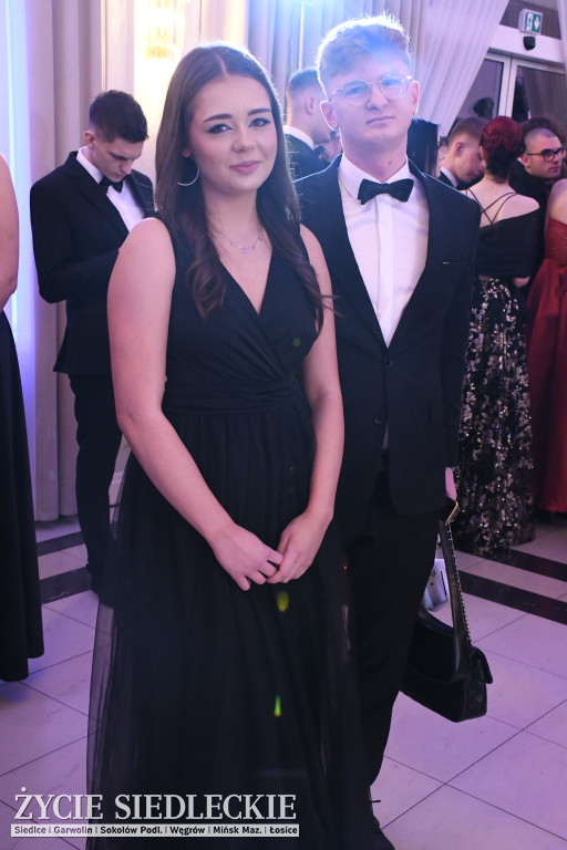 Studniówkowy bal maturzystów siedleckiej „Samochodówki”