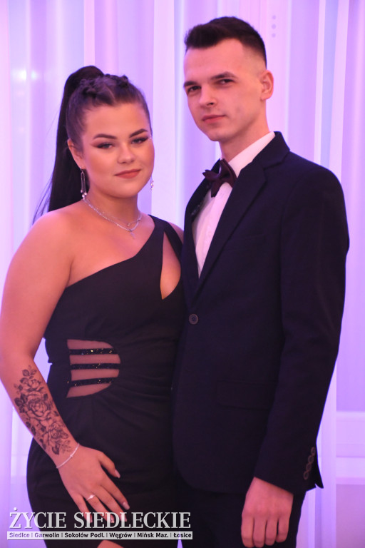 Studniówkowy bal maturzystów siedleckiej „Samochodówki”