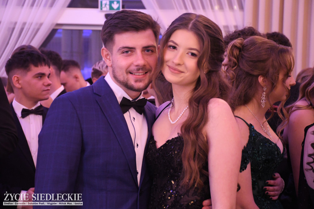 Studniówkowy bal maturzystów siedleckiej „Samochodówki”