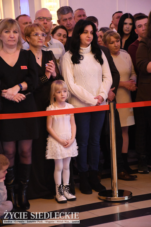 Studniówkowy bal maturzystów siedleckiej „Samochodówki”