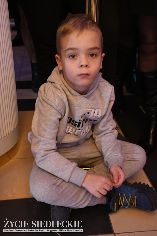 Studniówkowy bal maturzystów siedleckiej „Samochodówki”