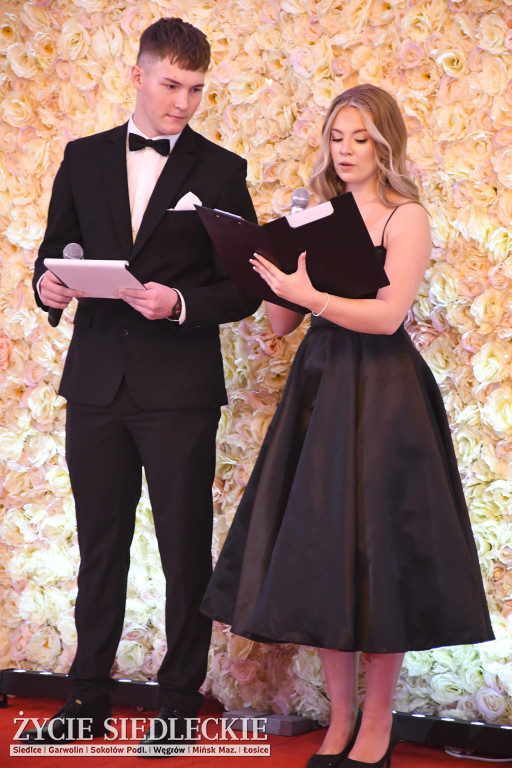 Studniówkowy bal maturzystów siedleckiej „Samochodówki”