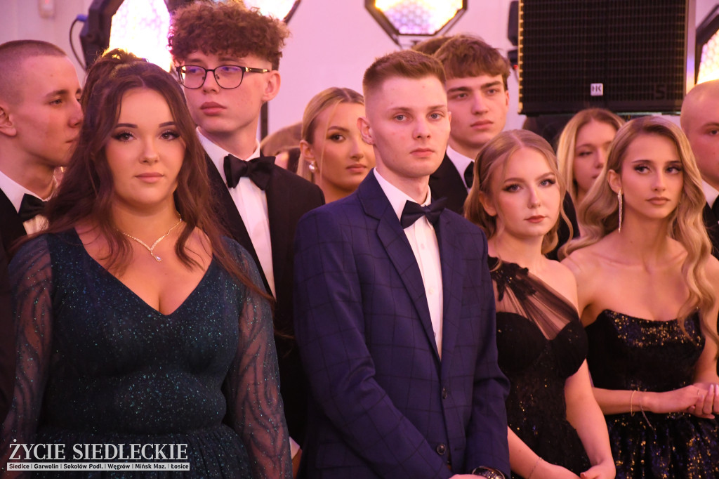 Studniówkowy bal maturzystów siedleckiej „Samochodówki”