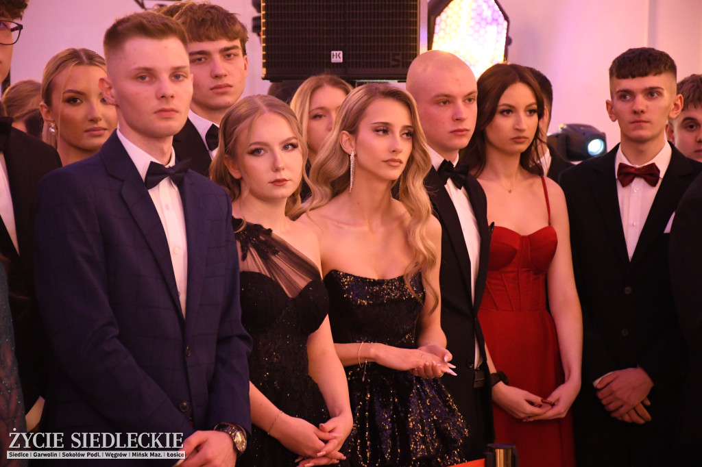 Studniówkowy bal maturzystów siedleckiej „Samochodówki”
