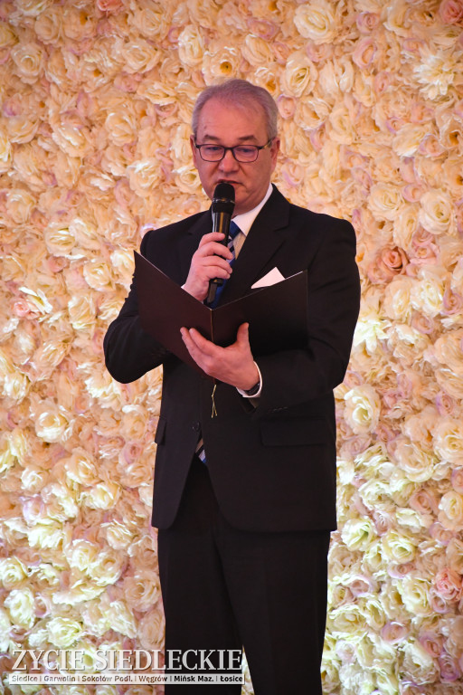 Studniówkowy bal maturzystów siedleckiej „Samochodówki”