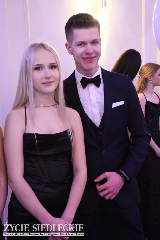 Studniówkowy bal maturzystów siedleckiej „Samochodówki”