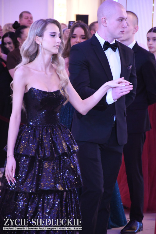 Studniówkowy bal maturzystów siedleckiej „Samochodówki”