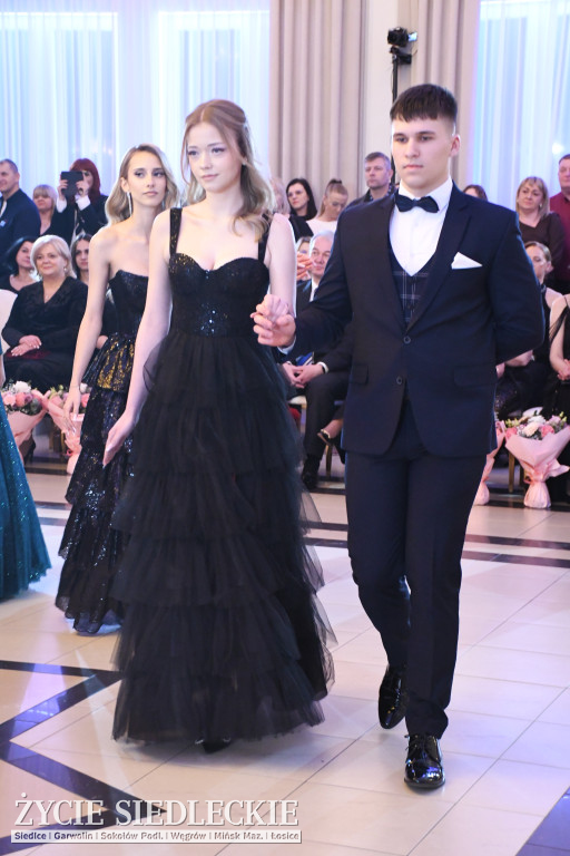 Studniówkowy bal maturzystów siedleckiej „Samochodówki”