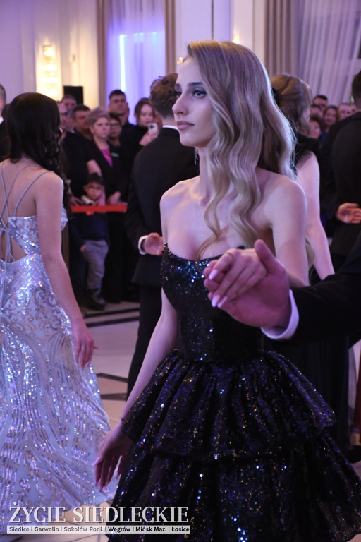 Studniówkowy bal maturzystów siedleckiej „Samochodówki”