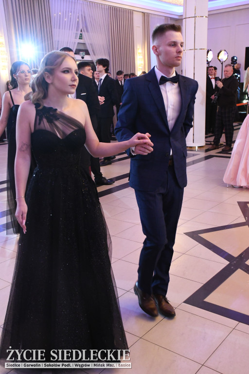 Studniówkowy bal maturzystów siedleckiej „Samochodówki”