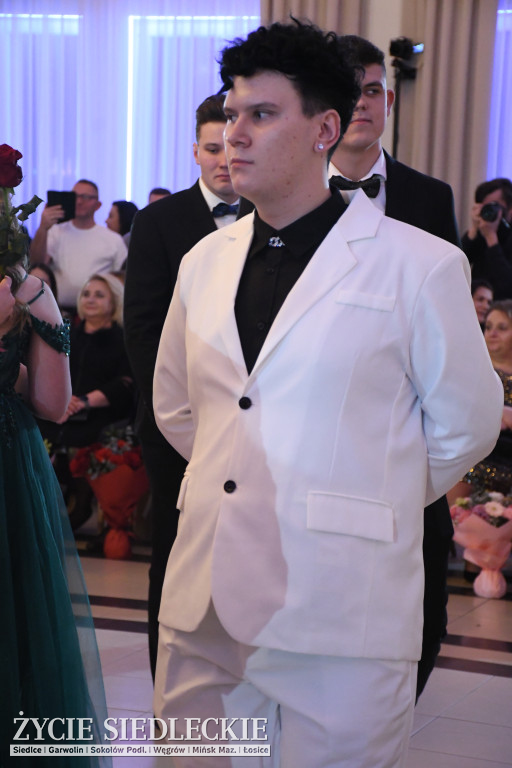 Studniówkowy bal maturzystów siedleckiej „Samochodówki”