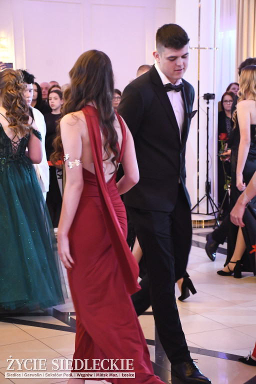 Studniówkowy bal maturzystów siedleckiej „Samochodówki”