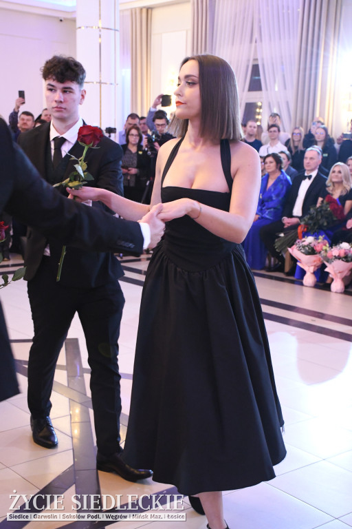 Studniówkowy bal maturzystów siedleckiej „Samochodówki”