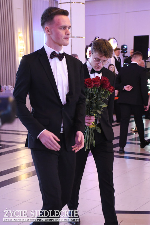 Studniówkowy bal maturzystów siedleckiej „Samochodówki”