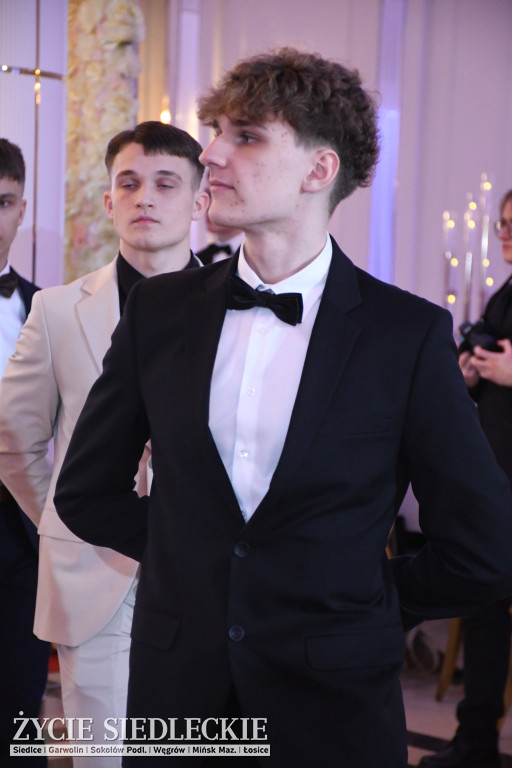 Studniówkowy bal maturzystów siedleckiej „Samochodówki”