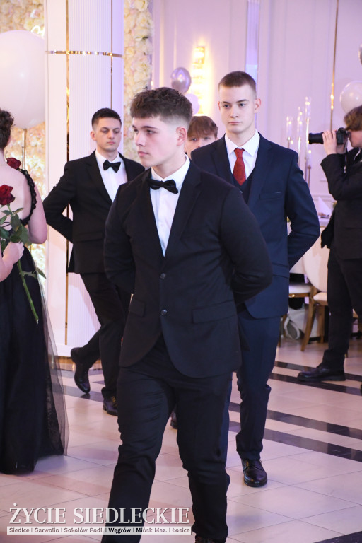 Studniówkowy bal maturzystów siedleckiej „Samochodówki”