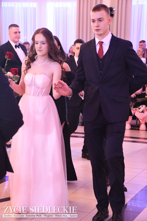 Studniówkowy bal maturzystów siedleckiej „Samochodówki”