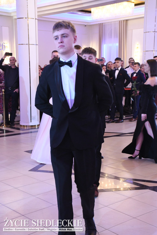 Studniówkowy bal maturzystów siedleckiej „Samochodówki”