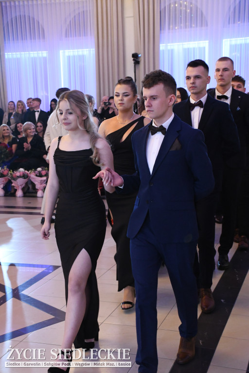 Studniówkowy bal maturzystów siedleckiej „Samochodówki”