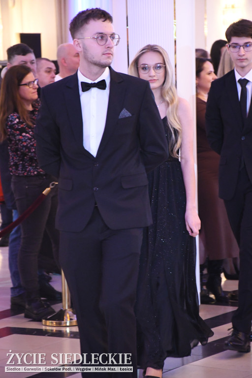 Studniówkowy bal maturzystów siedleckiej „Samochodówki”