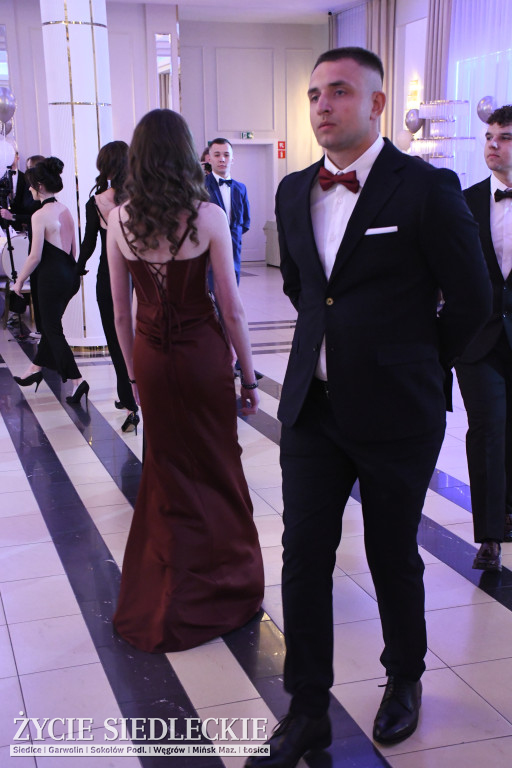 Studniówkowy bal maturzystów siedleckiej „Samochodówki”