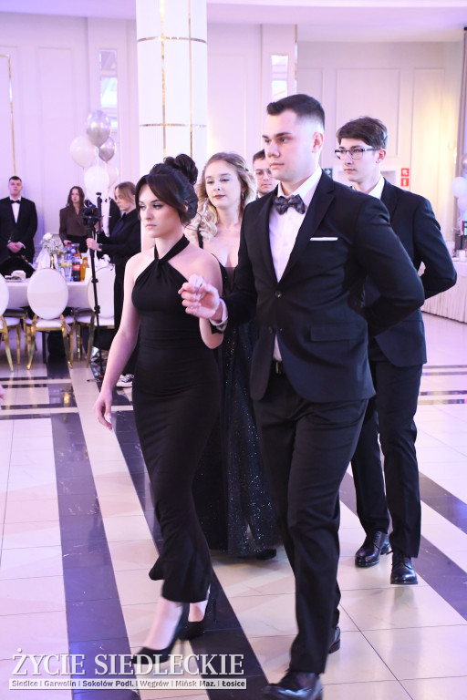 Studniówkowy bal maturzystów siedleckiej „Samochodówki”