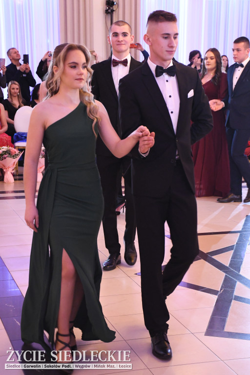 Studniówkowy bal maturzystów siedleckiej „Samochodówki”