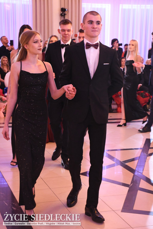 Studniówkowy bal maturzystów siedleckiej „Samochodówki”