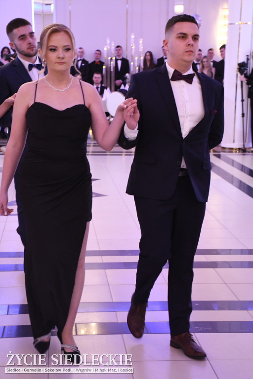 Studniówkowy bal maturzystów siedleckiej „Samochodówki”