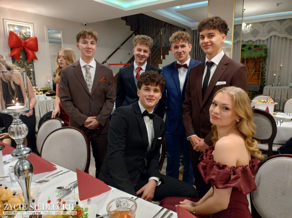 Studniówka w siedleckim \