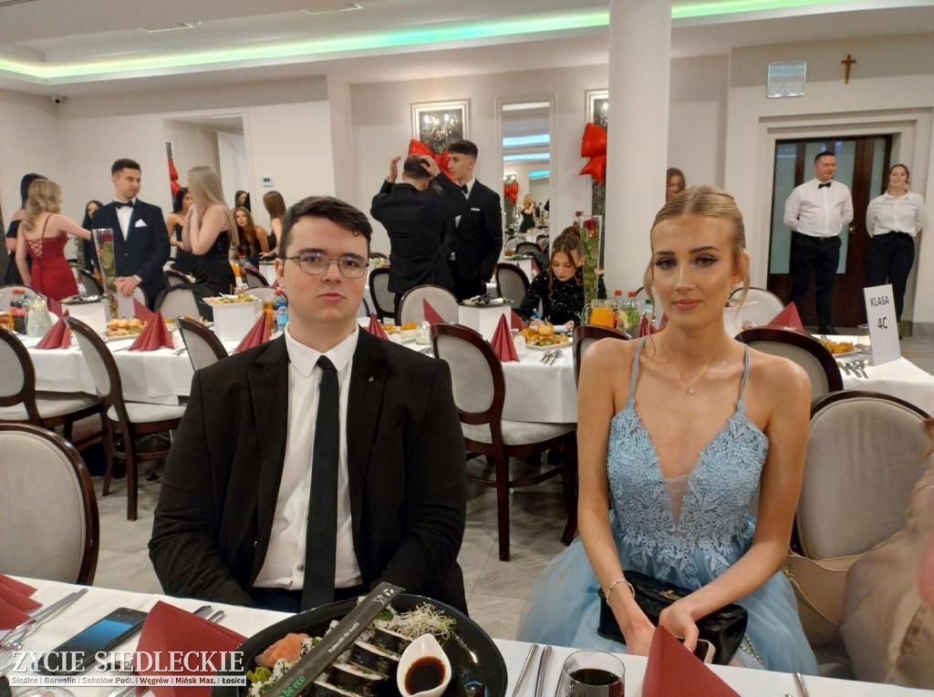 Studniówka w siedleckim \