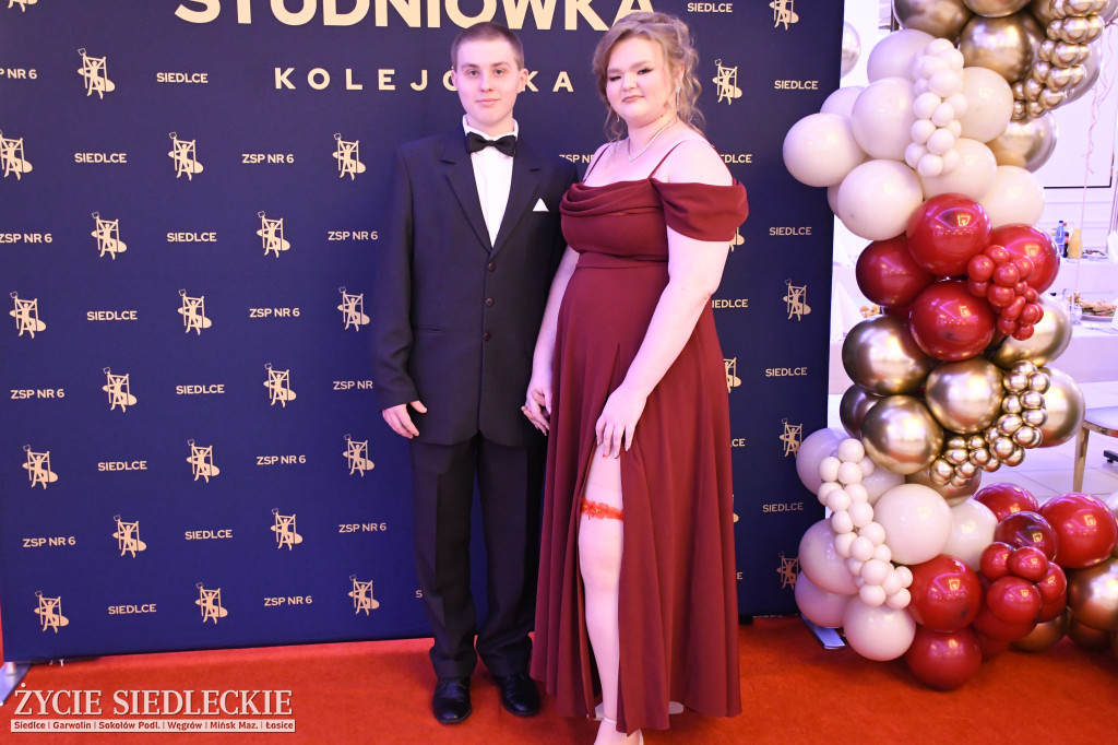 Studniówkowa noc siedleckiej ,,KOLEJÓWKI\