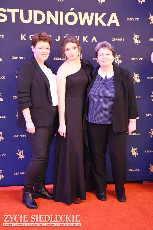 Studniówkowa noc siedleckiej ,,KOLEJÓWKI\