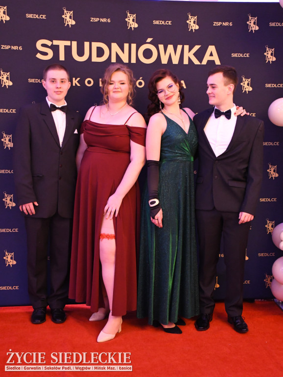 Studniówkowa noc siedleckiej ,,KOLEJÓWKI\