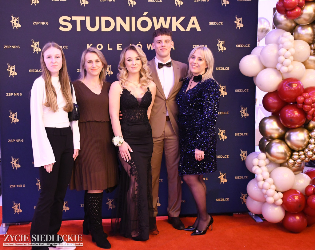 Studniówkowa noc siedleckiej ,,KOLEJÓWKI\