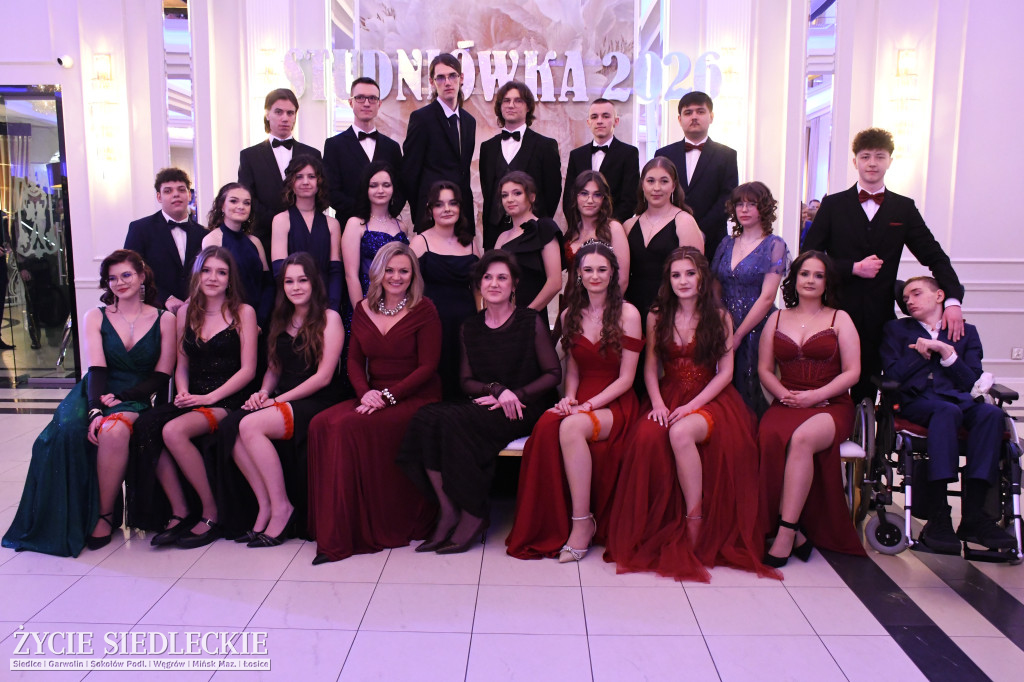 Studniówkowa noc siedleckiej ,,KOLEJÓWKI\