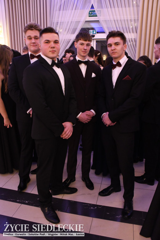 Studniówkowa noc siedleckiej ,,KOLEJÓWKI\