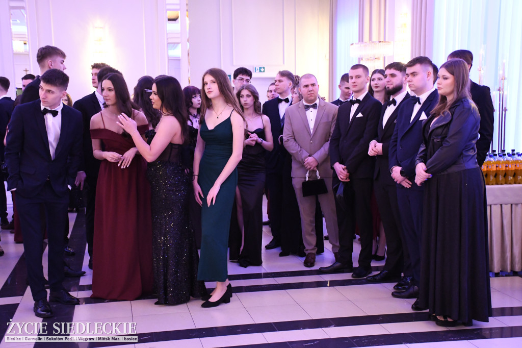 Studniówkowa noc siedleckiej ,,KOLEJÓWKI\