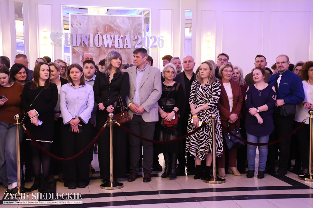 Studniówkowa noc siedleckiej ,,KOLEJÓWKI\